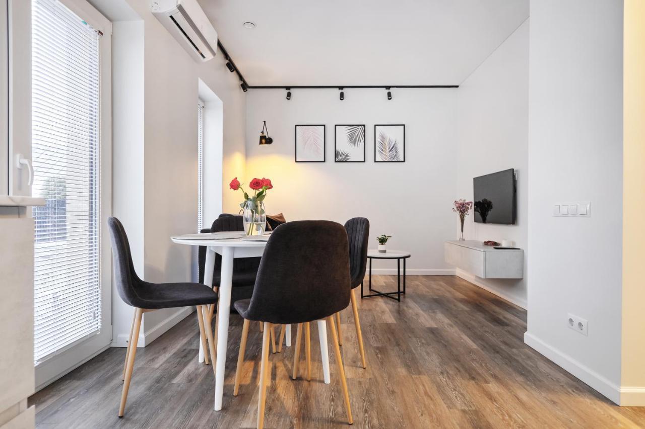 Owls Hill Apartment カウナス エクステリア 写真