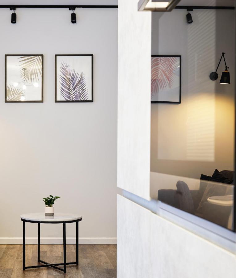 Owls Hill Apartment カウナス エクステリア 写真